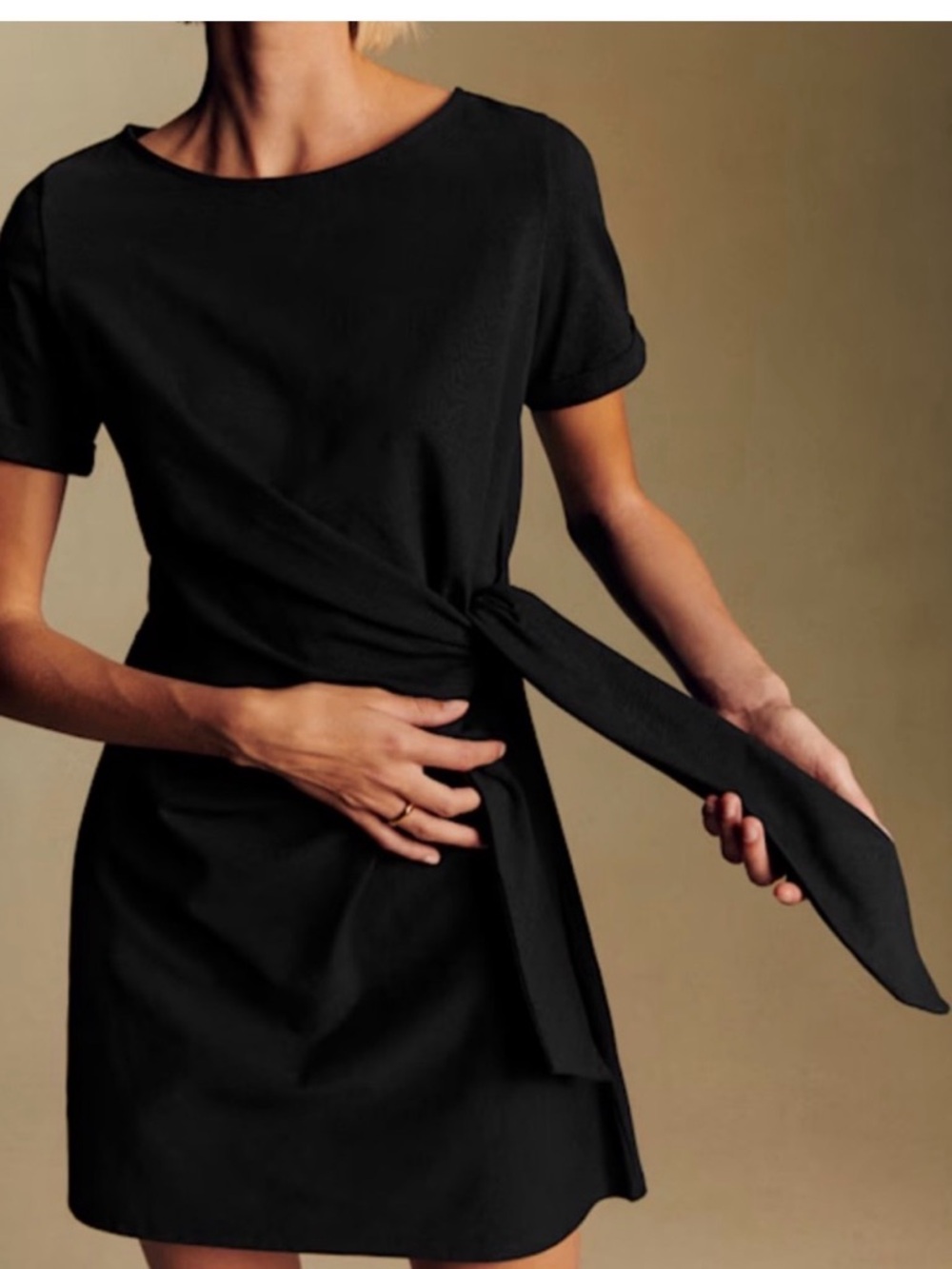 Sezane Black robe Pippa courte Short-Sleeve Tie-Waist Mini Dress - Picture 8 of 9